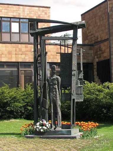 Milan Lukáč - Pamätník politickým väzňom Žilina